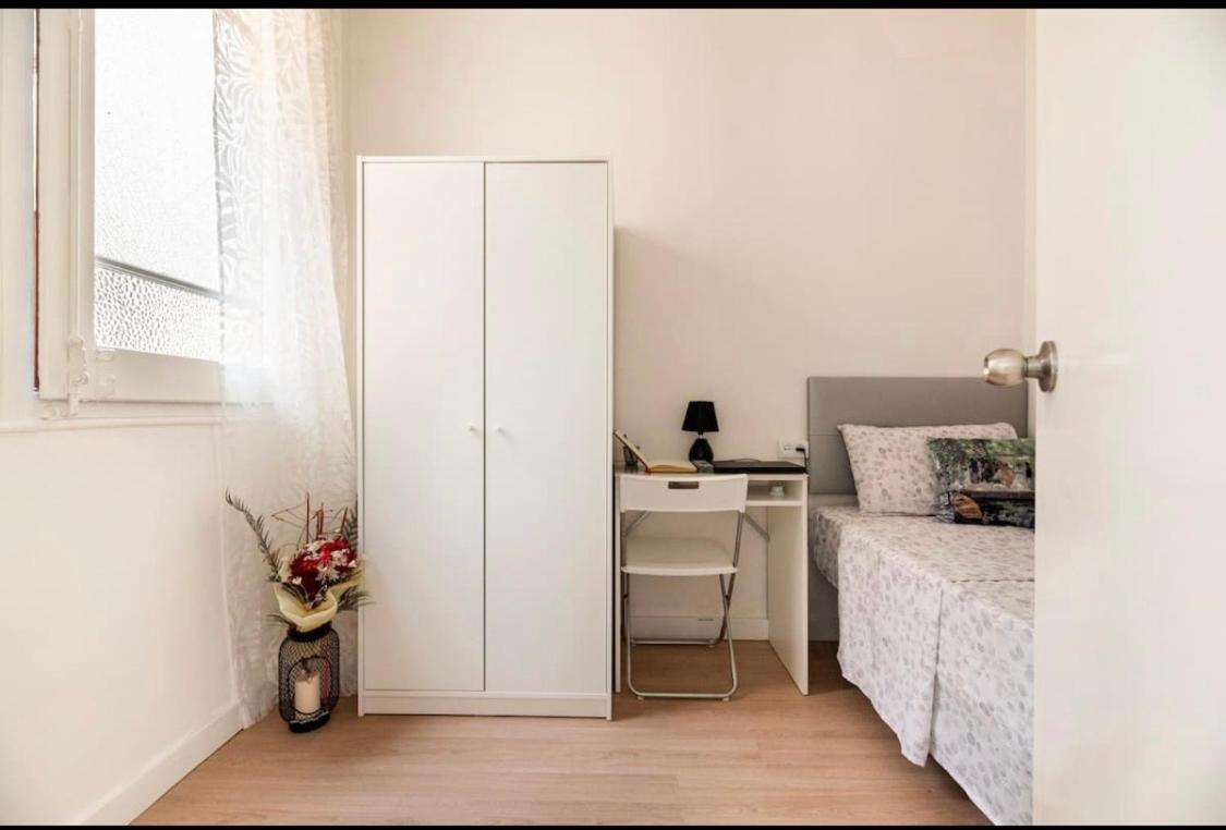 Quiet Love Suites Барселона Екстериор снимка